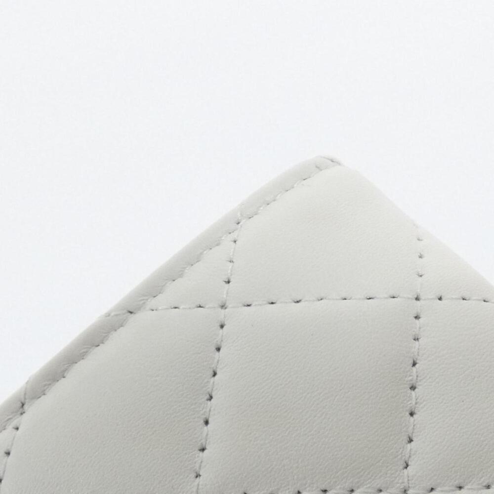 CHANEL White Wallet - Picture 5 of 9